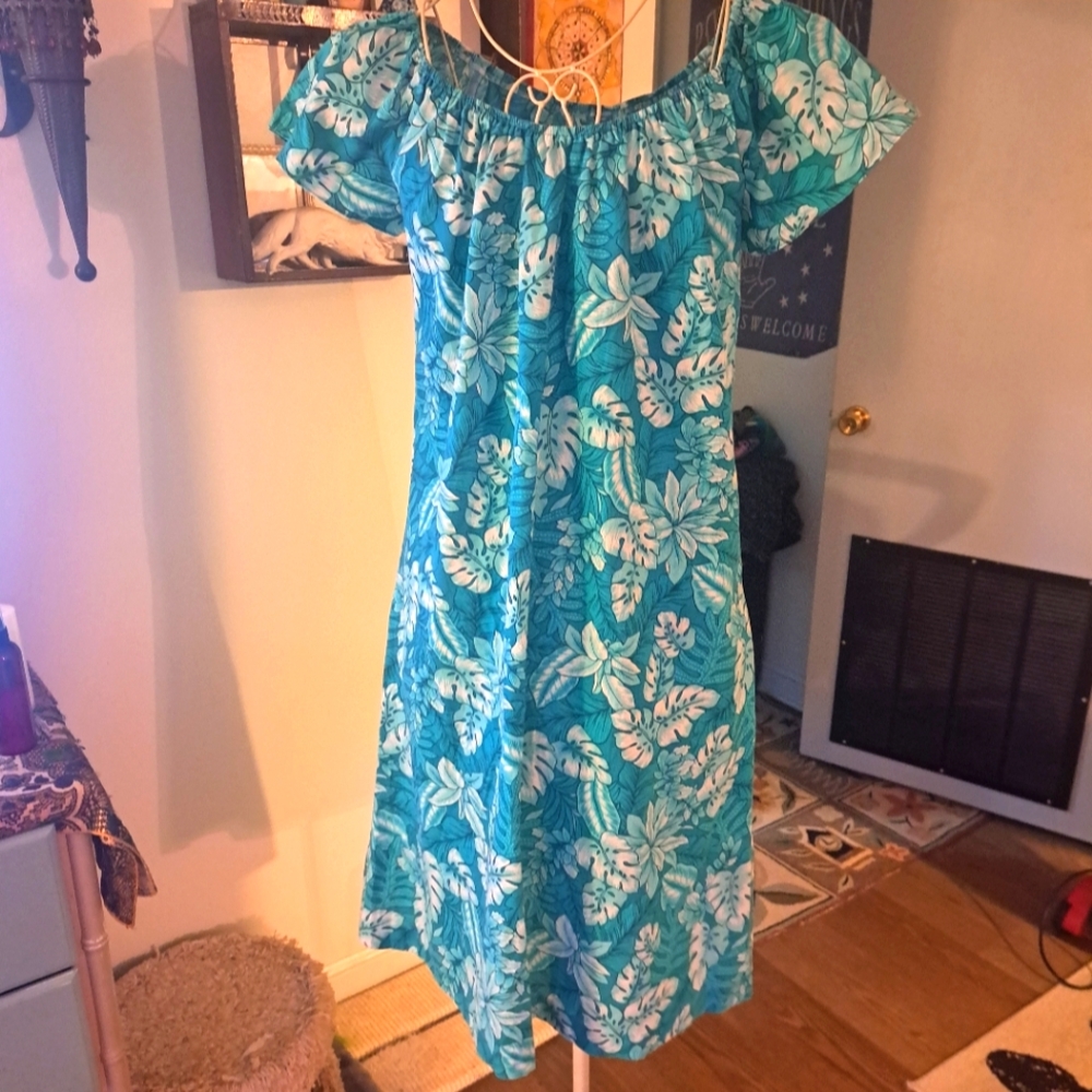 Vintage Hilo Hattie Hawaiian dress, S
